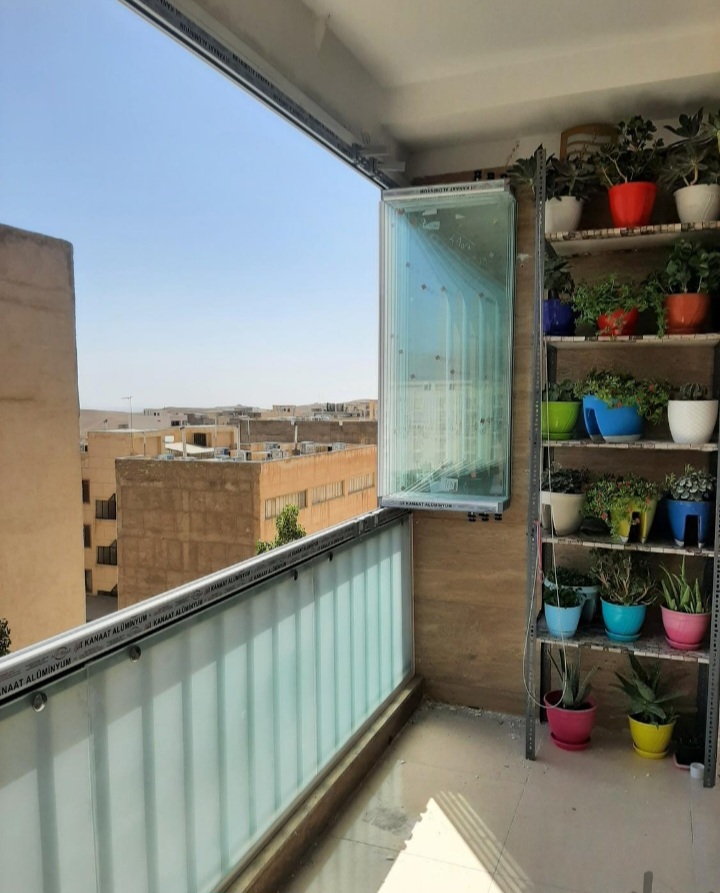 بهترین شیشه بالکن در تبریز